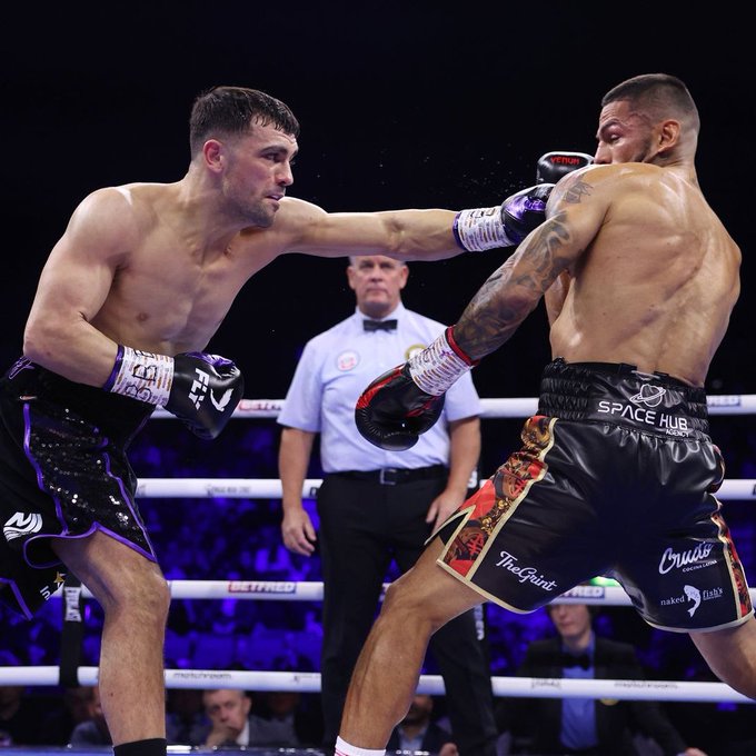 Jack Catterall Cruises Past Elderly Jorge Linares