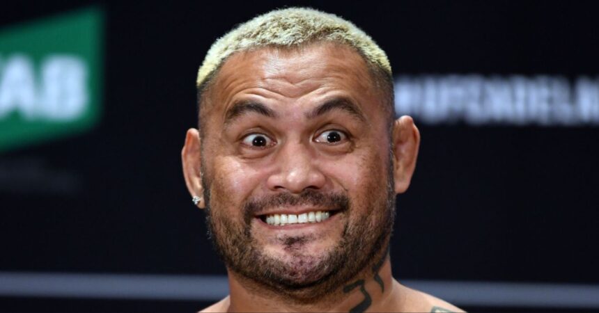 Former Ufc Title Contender Mark Hunt Claims He Was Offered