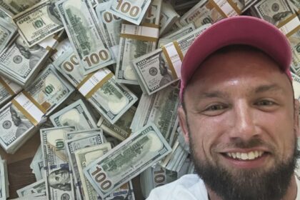 Bjj Sensation Craig Jones Makes Specatcular Cash Drop On Rogan's