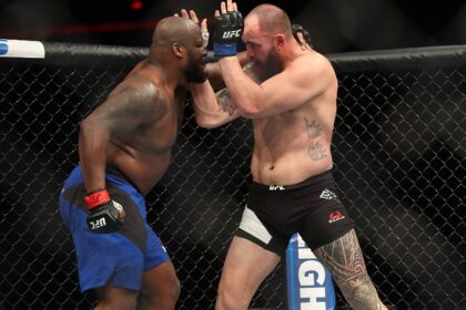 Ufc Free Fight: Derrick Lewis Knocks Out Travis Browne In