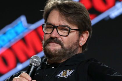 Tony Schiavone Praises Aew Wrestlers As 'ultimate Professionals'