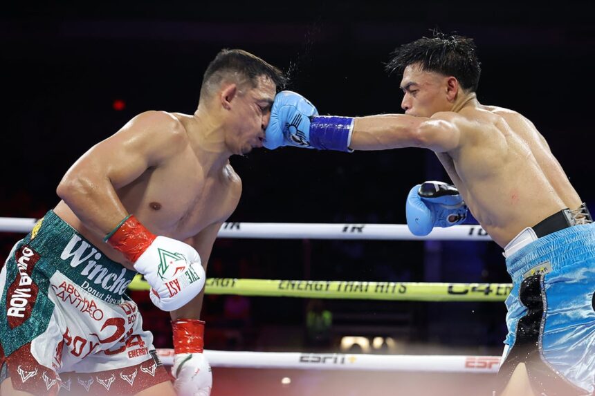 Angelo Leo Claims Top Spot In Featherweight Division